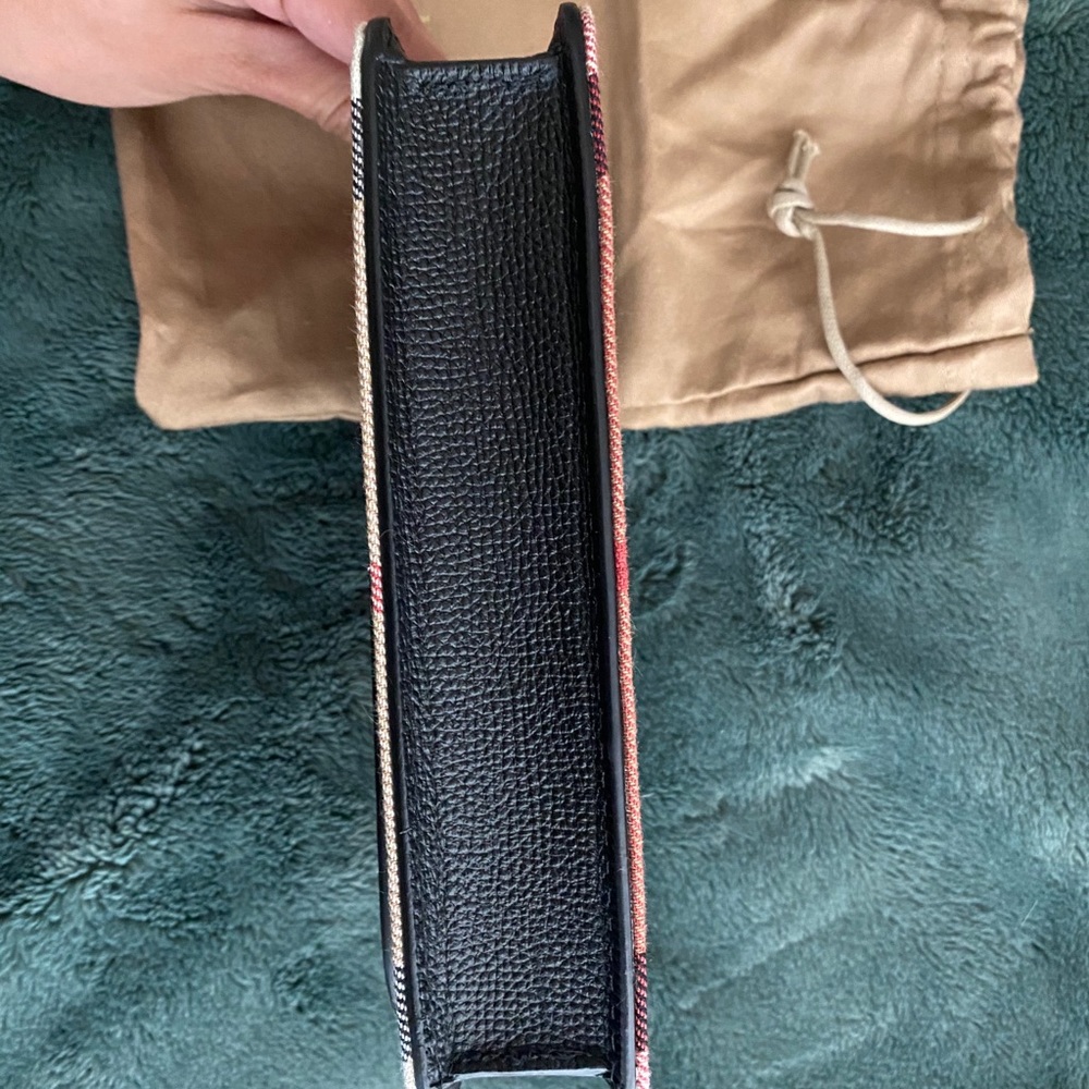 SOLD ON M.‼️Burberry Bag - Picture 6 of 9